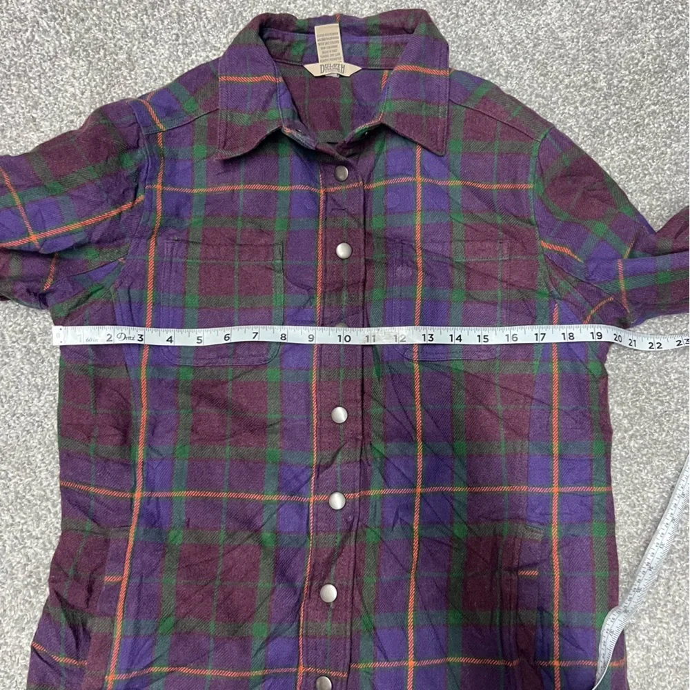 Duluth Trading Jacket Womens Medium Purple Plaid Flannel Shacket Lined Snap Down